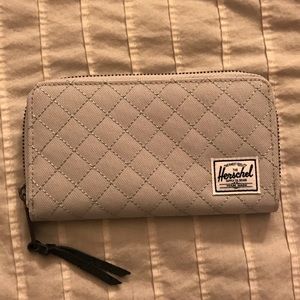Herschel wallet